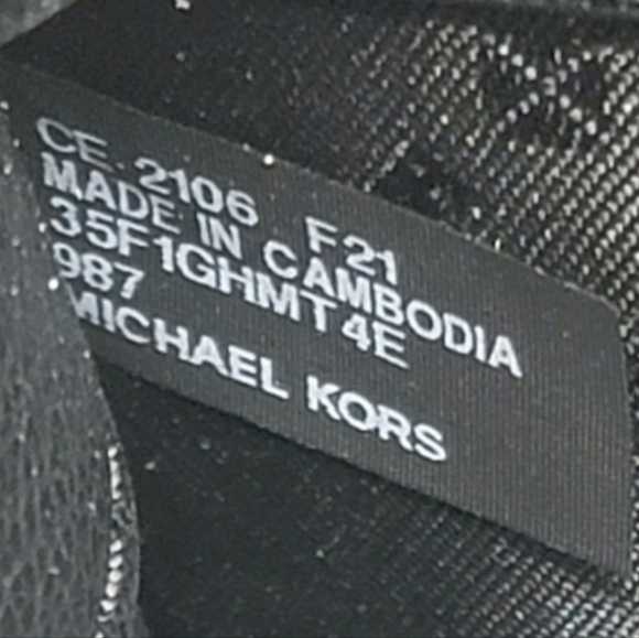 Michael Kors Hamilton Extra Large Black Tote - Picture 6 of 8